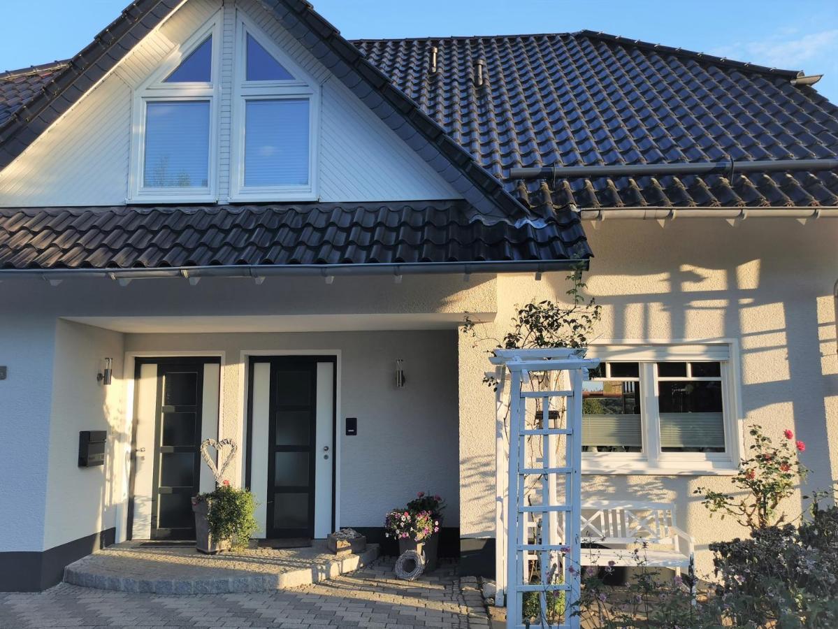 Ferienwohnung Falkenhof 린들라 외부 사진